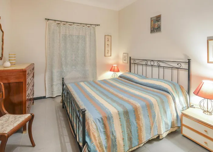 Apartament 2 Bedroom Stunning In Genua
