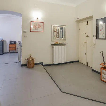 Apartment 2 Bedroom Gorgeous In *