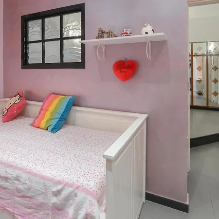 아파트 2 Bedroom Stunning In